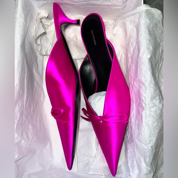 Balenciaga Knife Mule in Fuschia - Picture 2 of 15